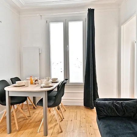 Апартаменты Sejour Dans Le Quartier Batignole 17eme